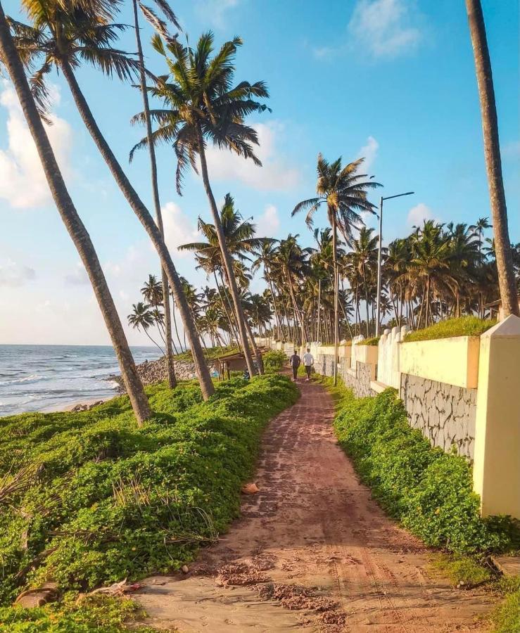 Petit Ana Beach Retreat Hotell Varkala Exteriör bild